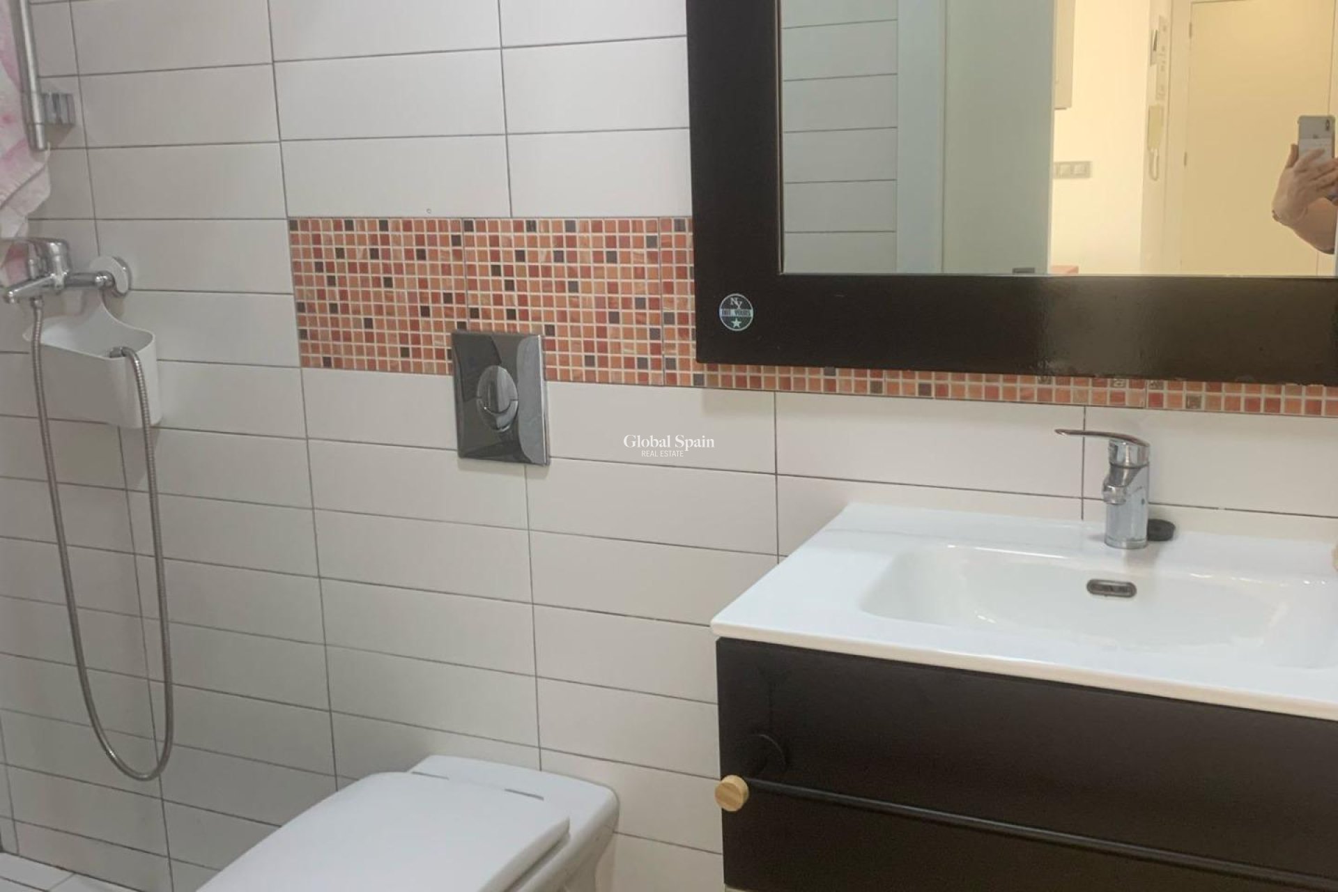 Resale - APARTMENT -
GUARDAMAR DEL SEGURA