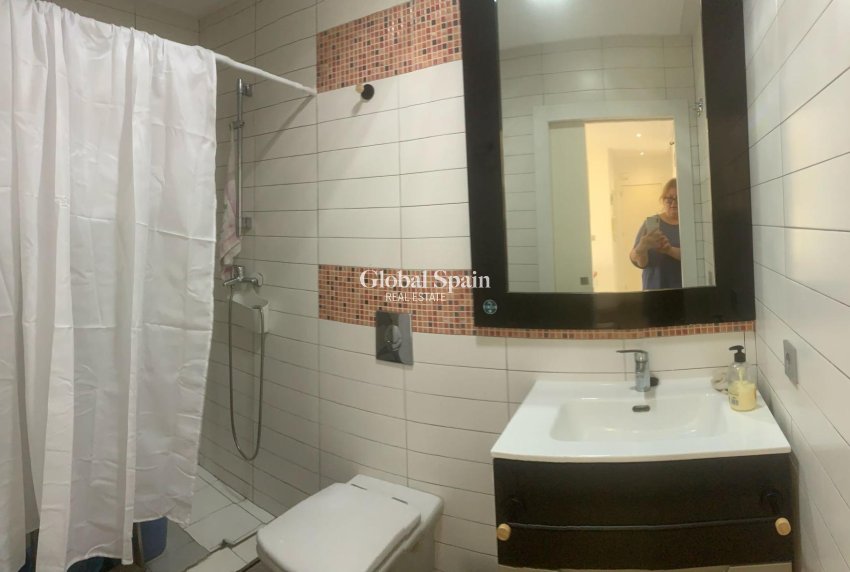 Resale - APARTMENT -
GUARDAMAR DEL SEGURA