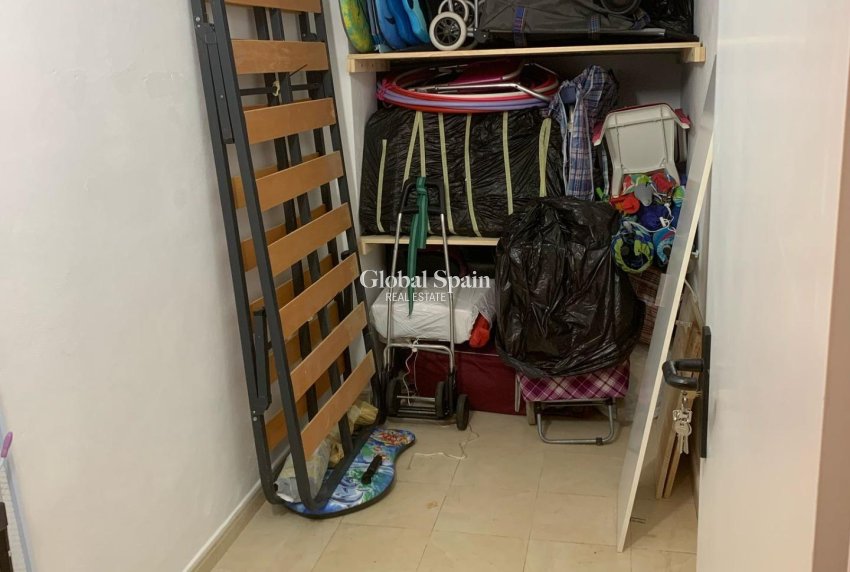 Resale - APARTMENT -
GUARDAMAR DEL SEGURA