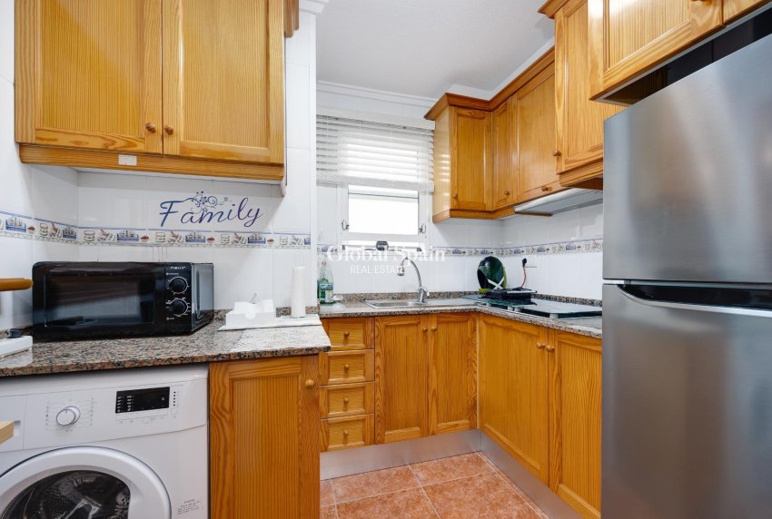 Resale - APARTMENT -
GUARDAMAR DEL SEGURA