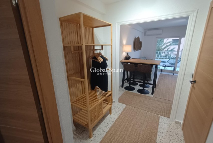 Resale - APARTMENT -
GUARDAMAR DEL SEGURA