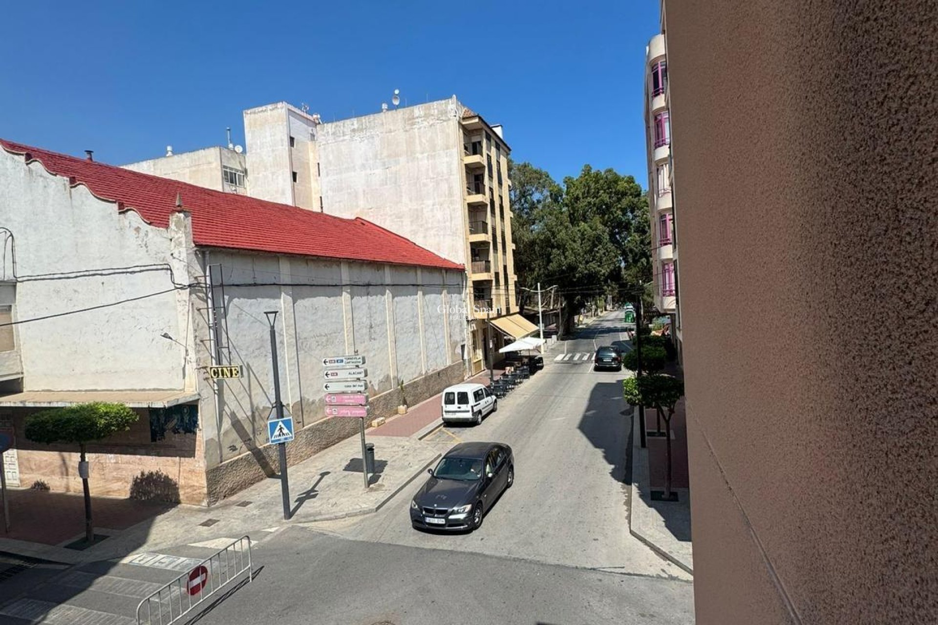 Resale - APARTMENT -
GUARDAMAR DEL SEGURA