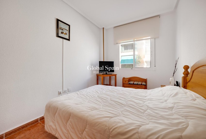 Resale - APARTMENT -
GUARDAMAR DEL SEGURA