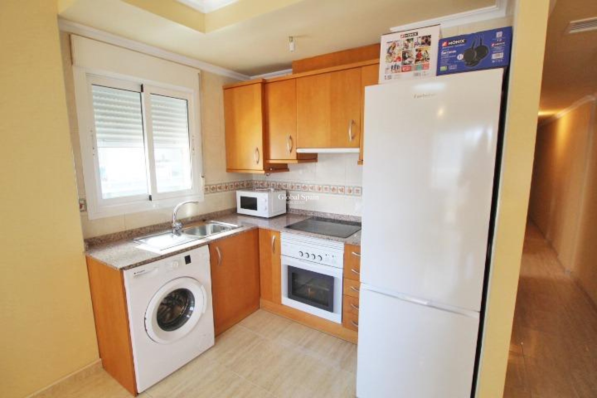 Resale - APARTMENT -
GUARDAMAR DEL SEGURA
