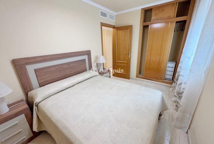 Resale - APARTMENT -
GUARDAMAR DEL SEGURA