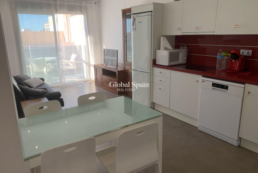 Resale - APARTMENT -
GUARDAMAR DEL SEGURA