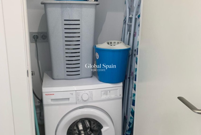 Resale - APARTMENT -
GUARDAMAR DEL SEGURA