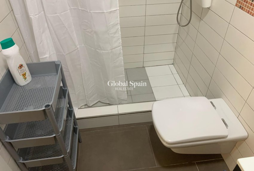 Resale - APARTMENT -
GUARDAMAR DEL SEGURA