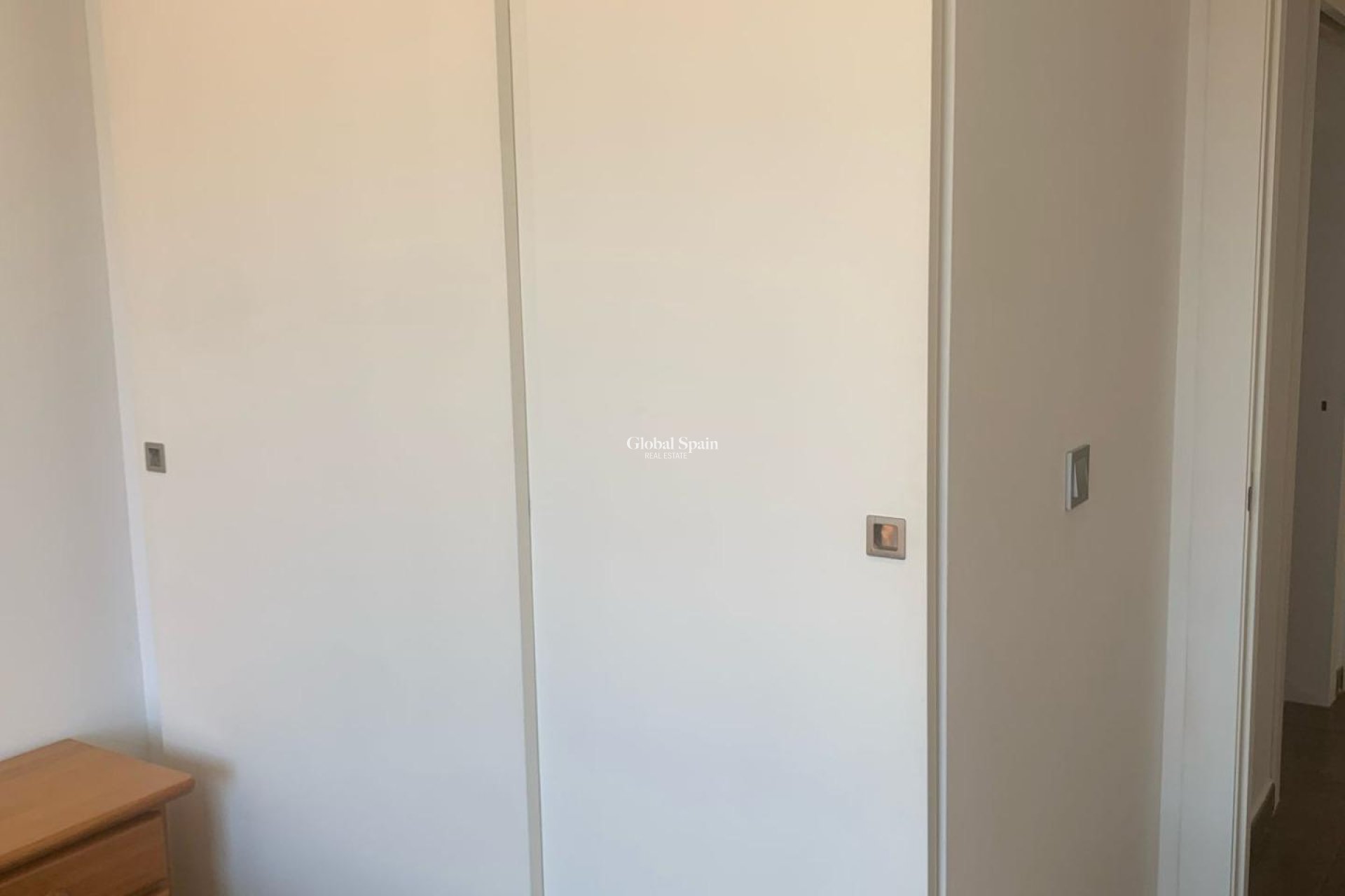 Resale - APARTMENT -
GUARDAMAR DEL SEGURA