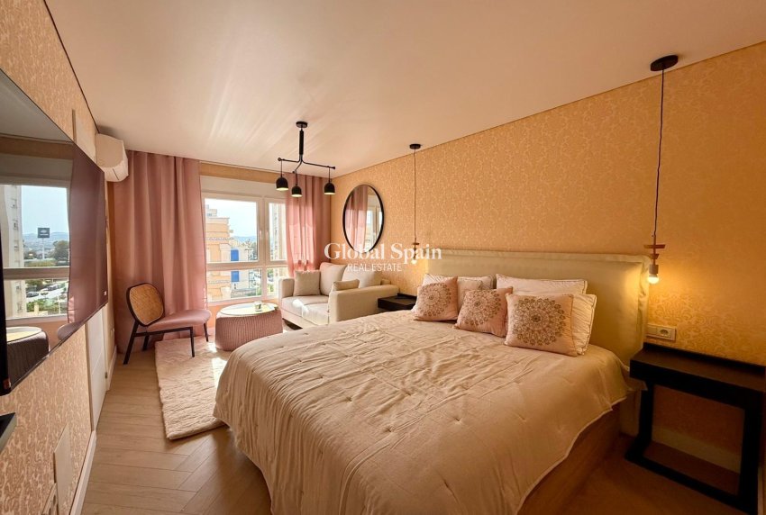 Resale - APARTMENT -
GUARDAMAR DEL SEGURA