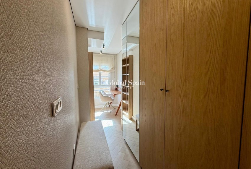 Resale - APARTMENT -
GUARDAMAR DEL SEGURA