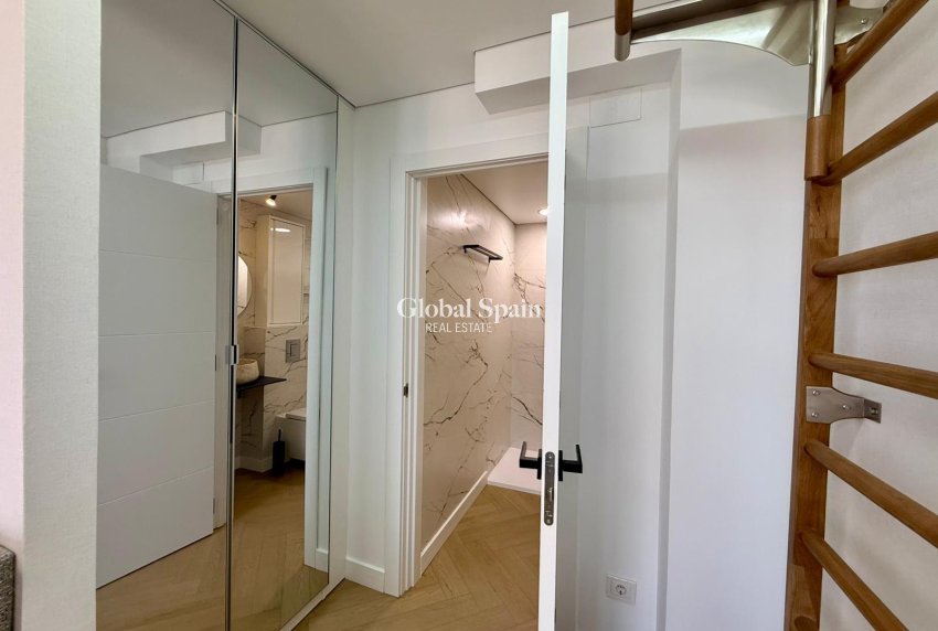 Resale - APARTMENT -
GUARDAMAR DEL SEGURA