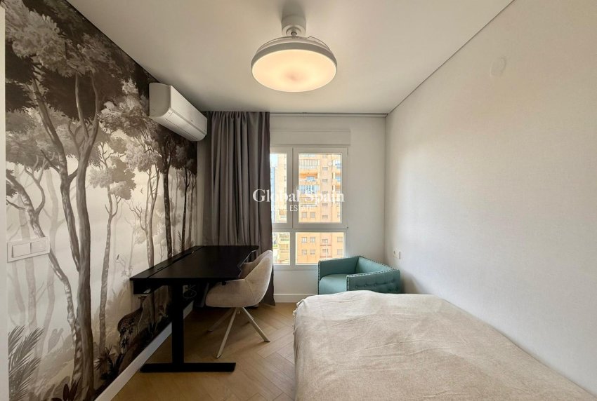 Resale - APARTMENT -
GUARDAMAR DEL SEGURA