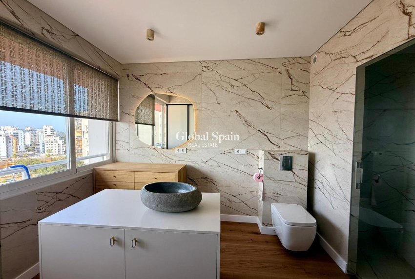 Resale - APARTMENT -
GUARDAMAR DEL SEGURA