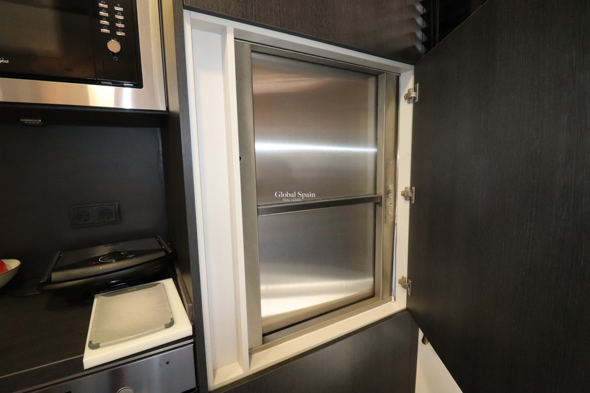 Resale - APARTMENT -
GUARDAMAR DEL SEGURA