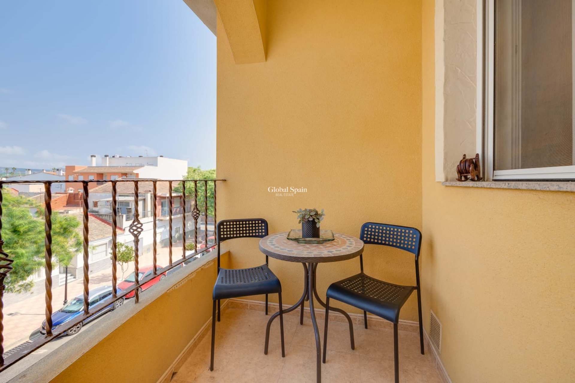 Resale - APARTMENT -
JACARILLA - Inland