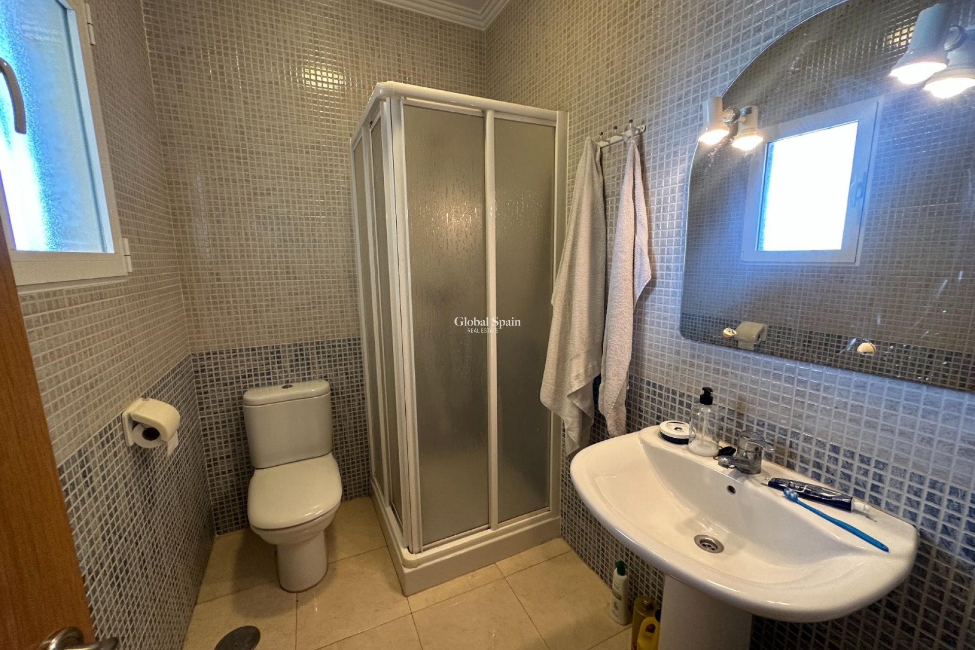 Resale - APARTMENT -
JACARILLA - Inland