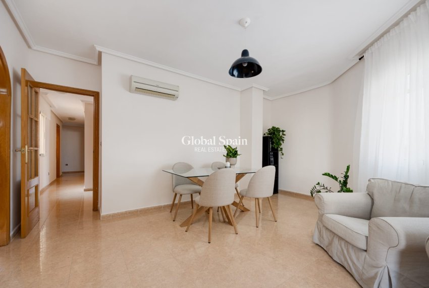 Resale - APARTMENT -
JACARILLA - Jacarilla