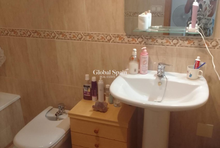 Resale - APARTMENT -
JACARILLA - Jacarilla