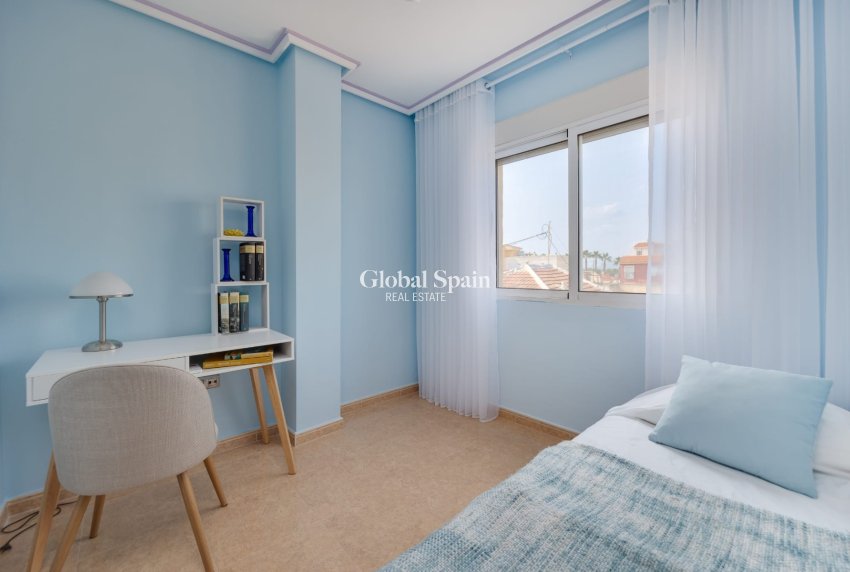 Resale - Apartment -
Jacarilla