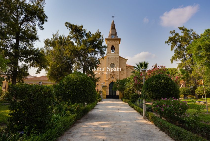 Resale - Apartment -
Jacarilla