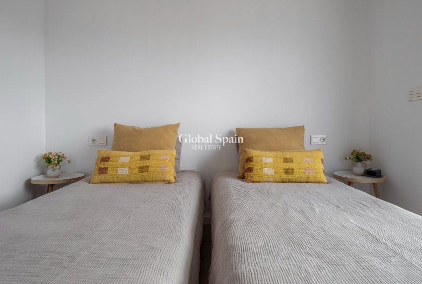 Resale - APARTMENT -
JÁVEA - El Arenal