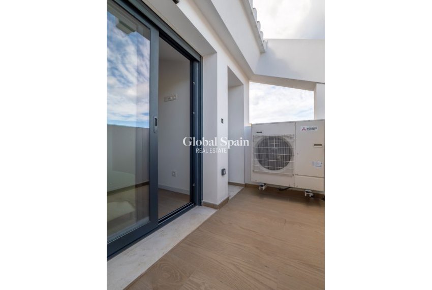 Resale - APARTMENT -
JÁVEA - El Arenal