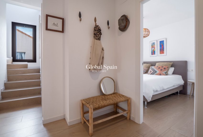 Resale - APARTMENT -
JÁVEA - El Arenal
