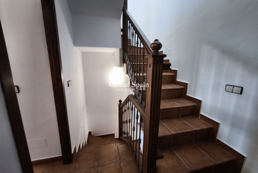 Resale - APARTMENT -
LA FINCA GOLF - Inland