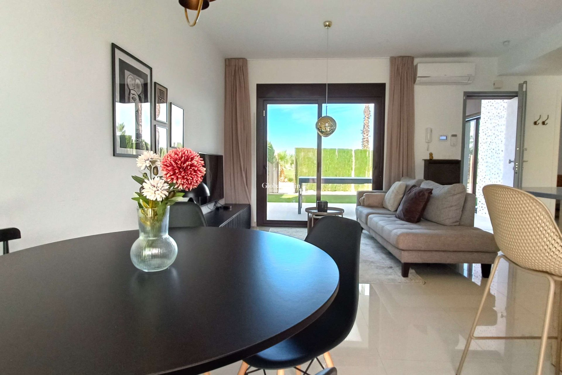 Resale - APARTMENT -
LA FINCA GOLF - La Finca Golf and Spa Resort