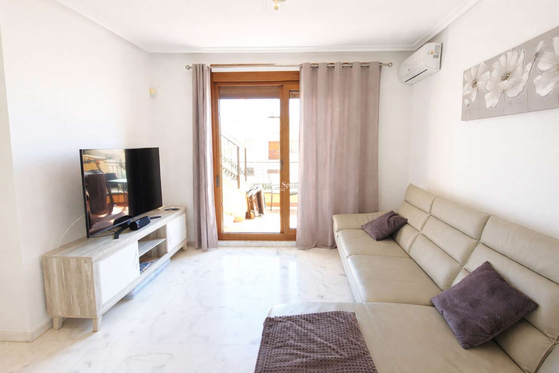 Resale - APARTMENT -
LA FINCA GOLF - La Finca Golf and Spa Resort