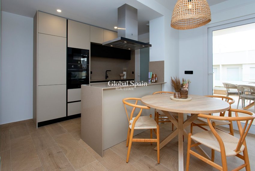 Resale - APARTMENT -
LA FINCA GOLF - La Finca Golf