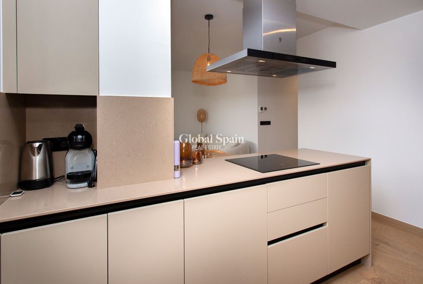 Resale - APARTMENT -
LA FINCA GOLF - La Finca Golf