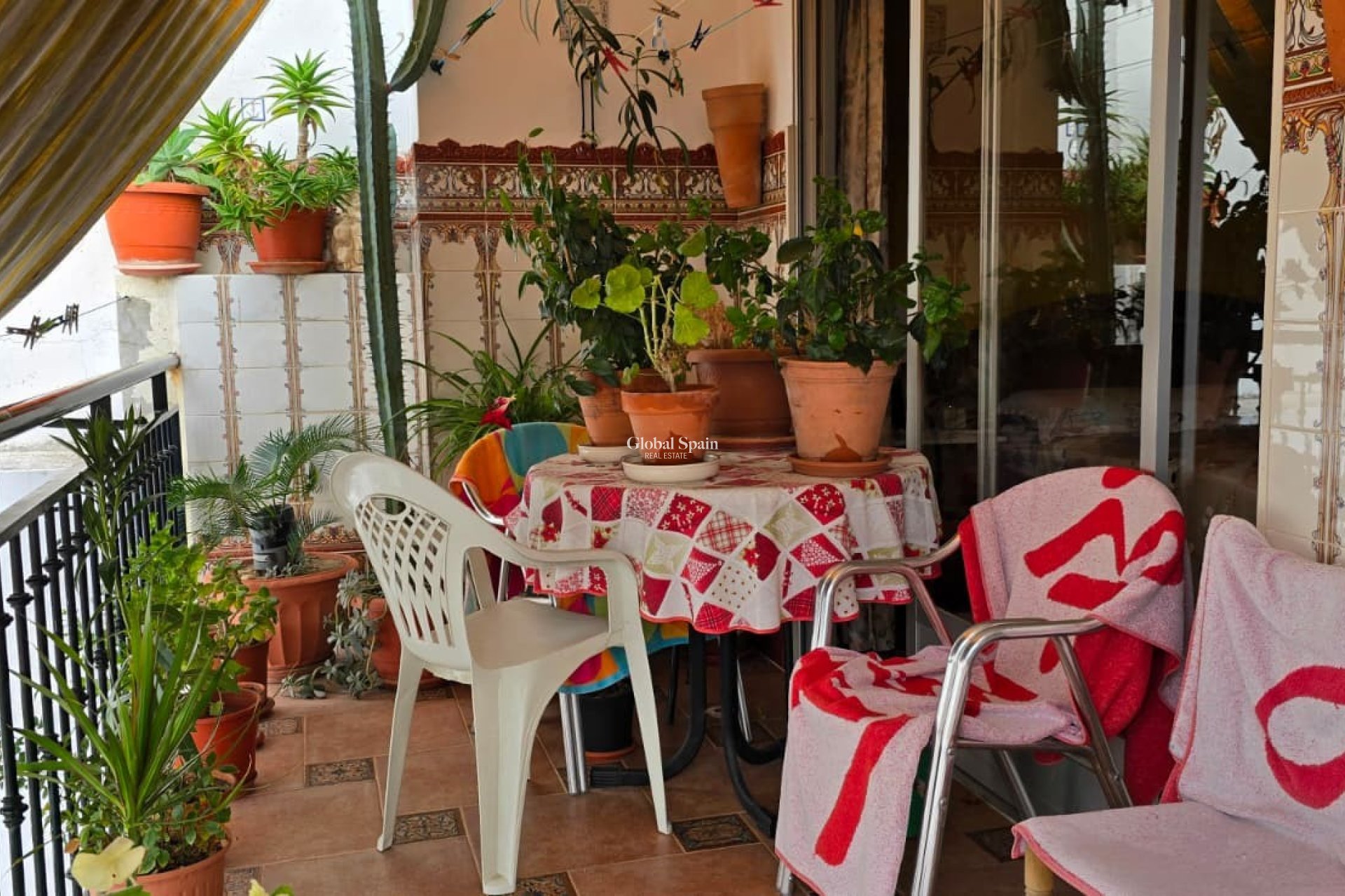 Resale - Apartment -
La Font d'en Carròs - Centro