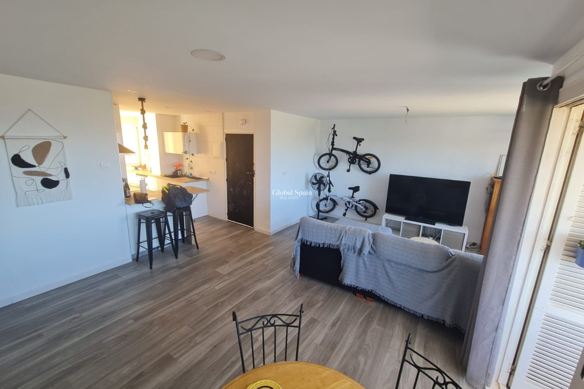 Resale - APARTMENT -
LA MANGA DEL MAR MENOR