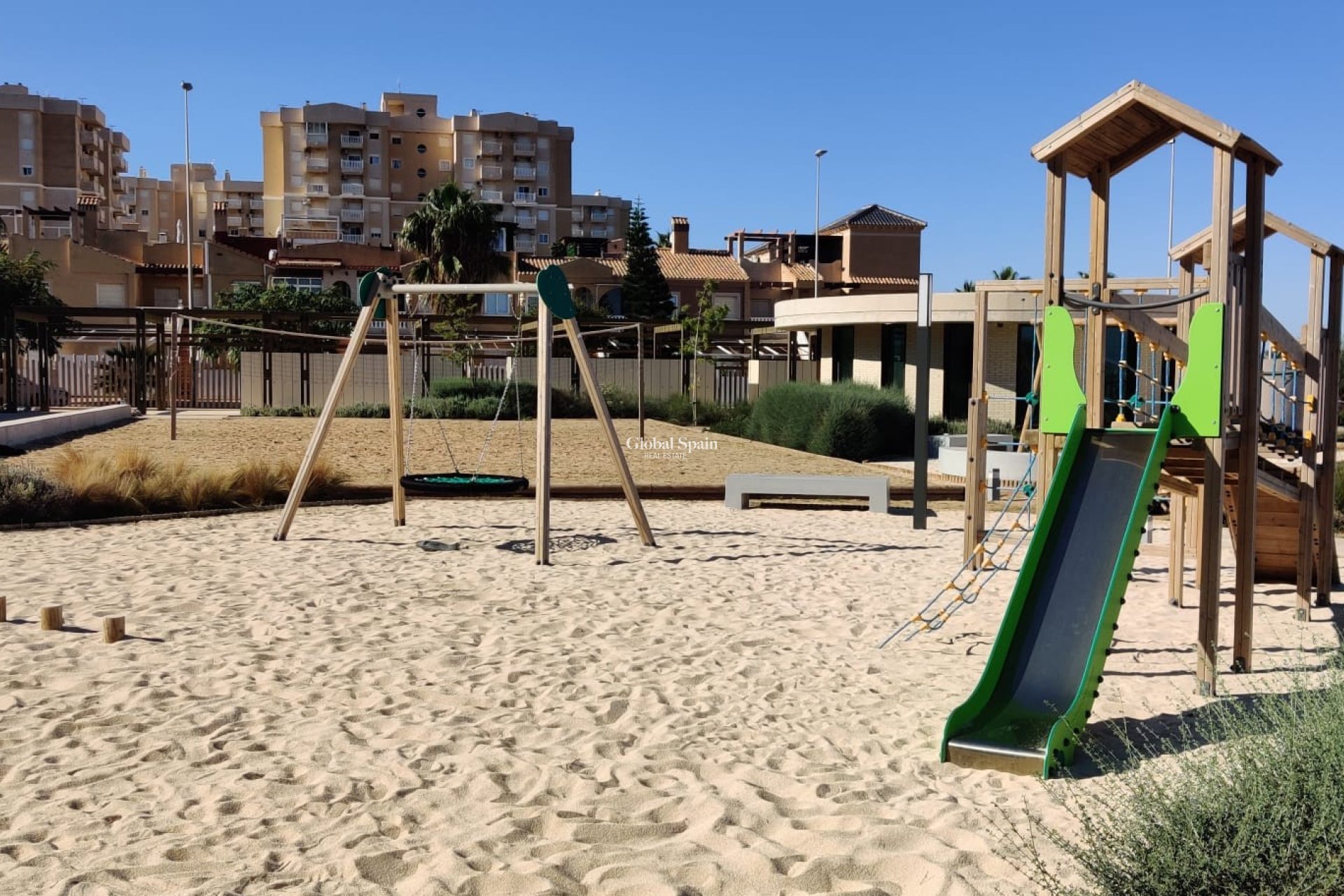 Resale - APARTMENT -
LA MANGA DEL MAR MENOR