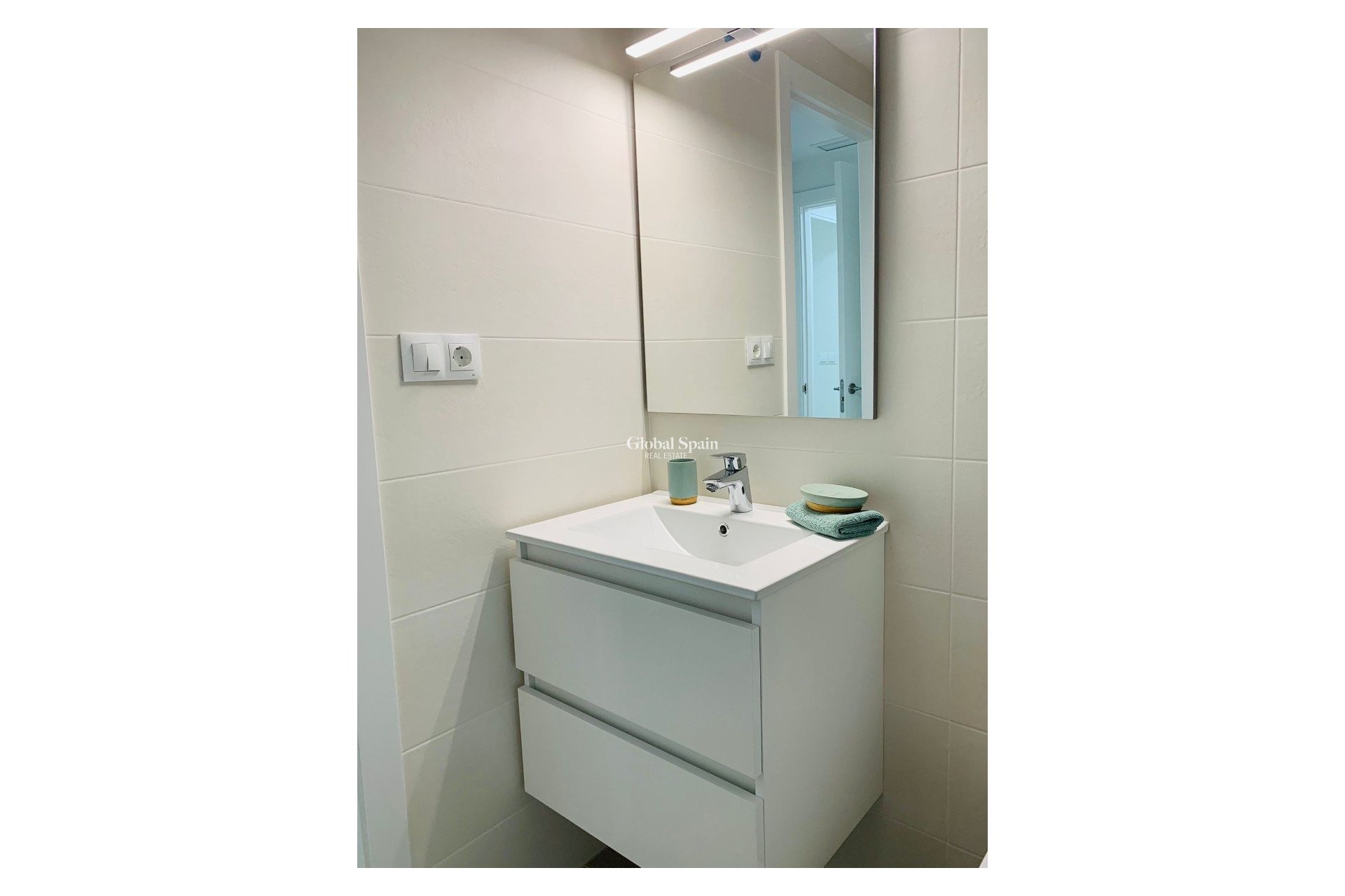 Resale - APARTMENT -
LA MANGA DEL MAR MENOR