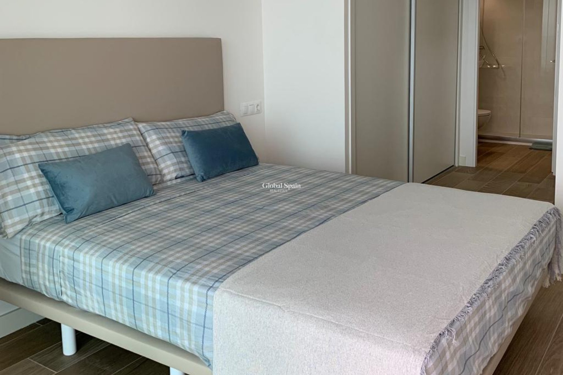 Resale - APARTMENT -
LA MANGA DEL MAR MENOR
