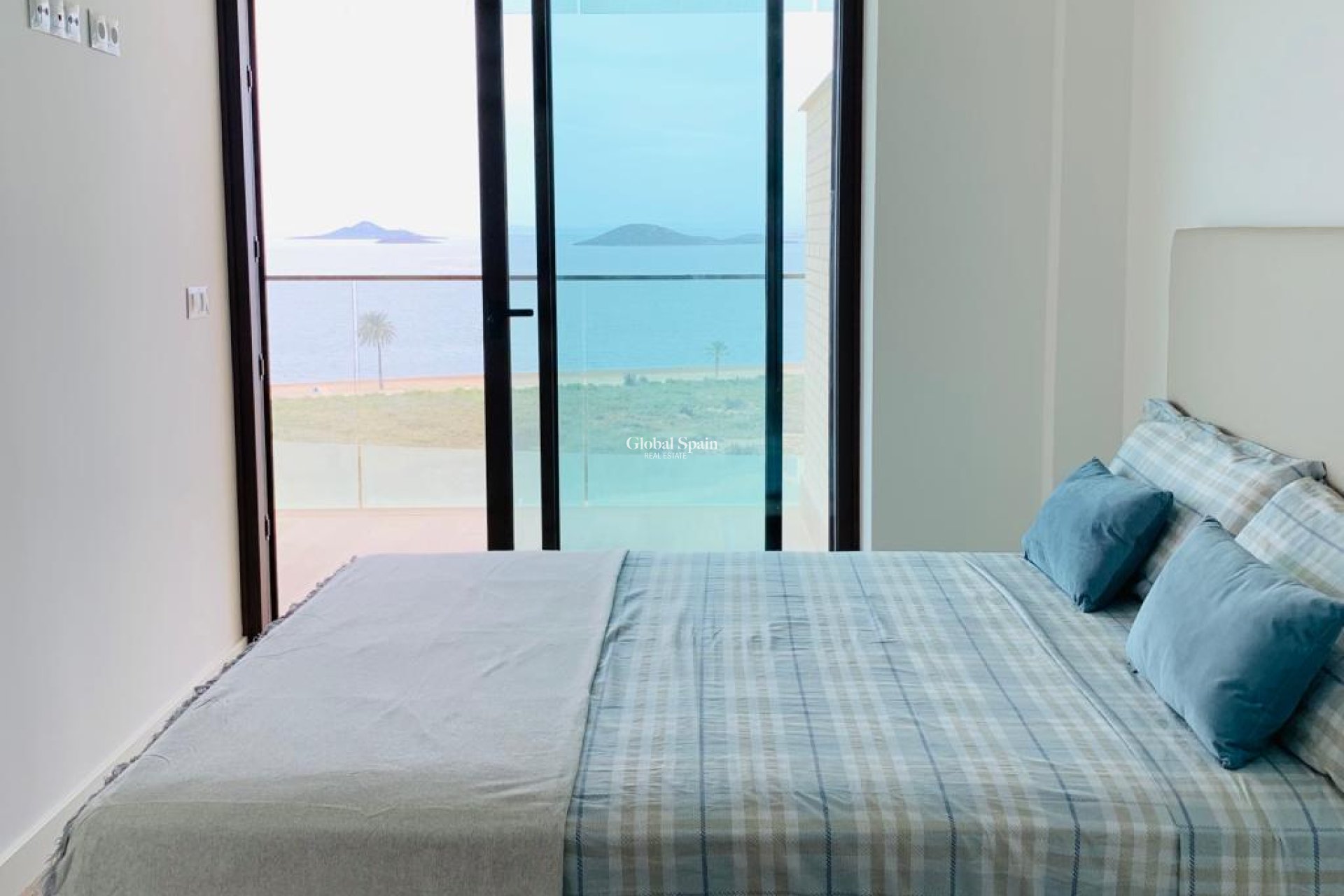 Resale - APARTMENT -
LA MANGA DEL MAR MENOR