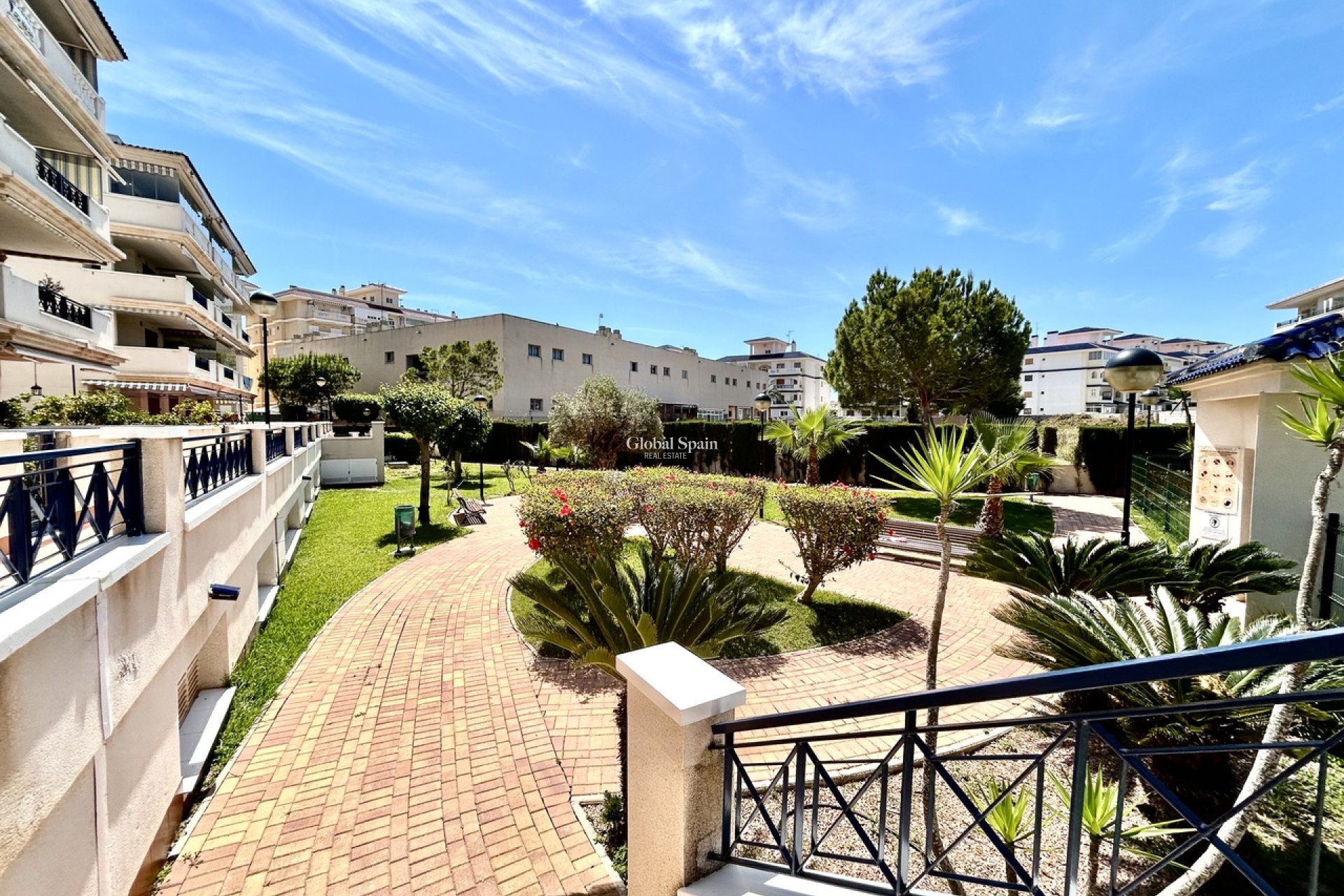 Resale - APARTMENT -
LA MATA - Costa Blanca