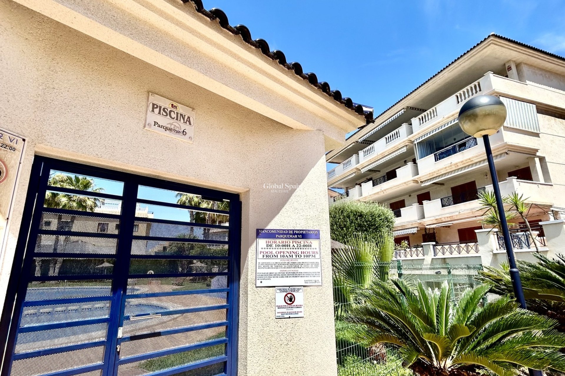 Resale - APARTMENT -
LA MATA - Costa Blanca