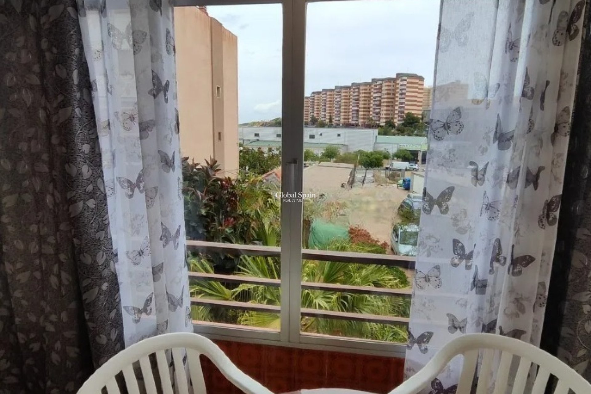 Resale - APARTMENT -
LA ROMANA - Inland