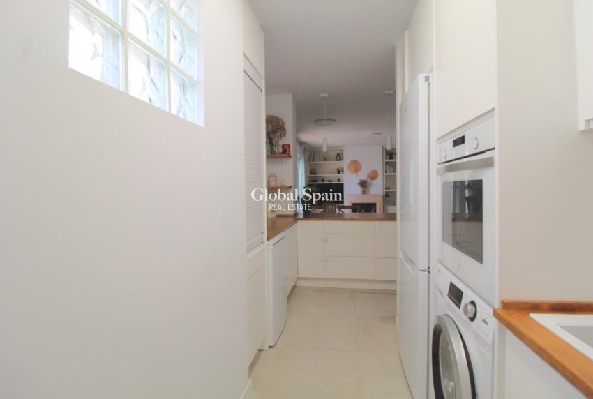 Resale - Apartment -
La Veleta
