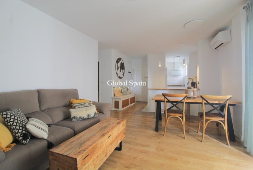 Resale - Apartment -
La Veleta