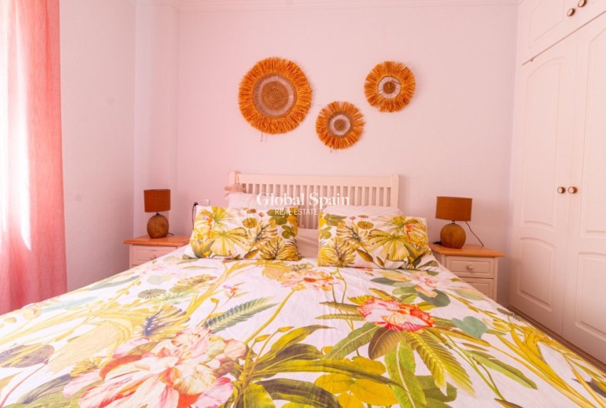 Resale - Apartment -
La Veleta