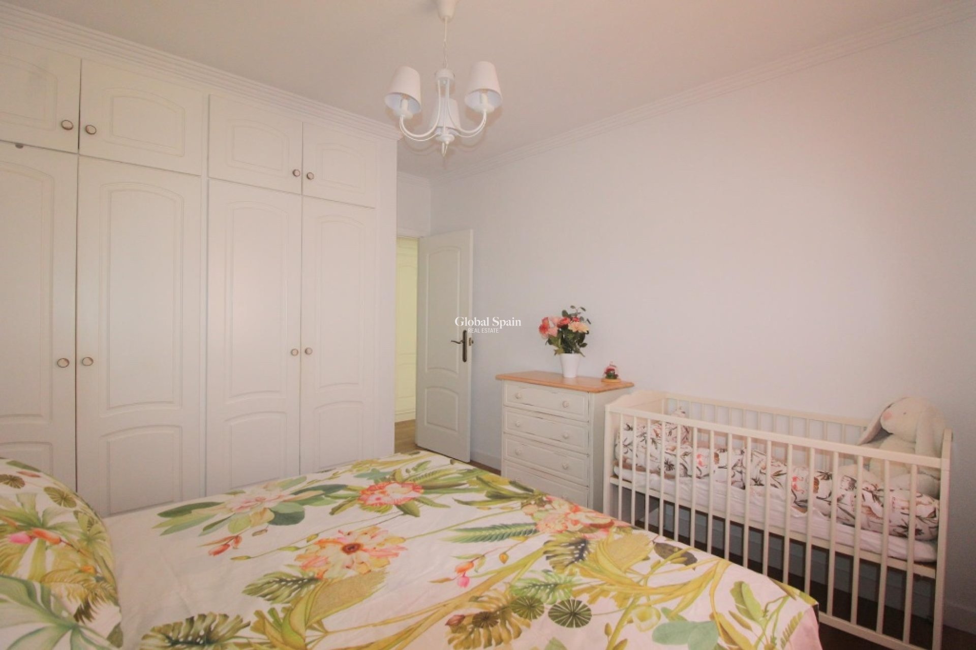 Resale - Apartment -
La Veleta
