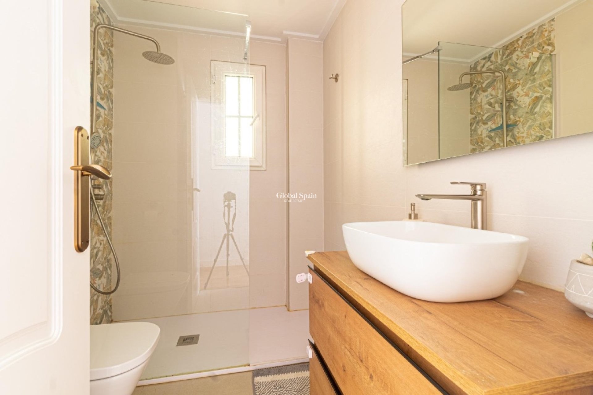 Resale - Apartment -
La Veleta