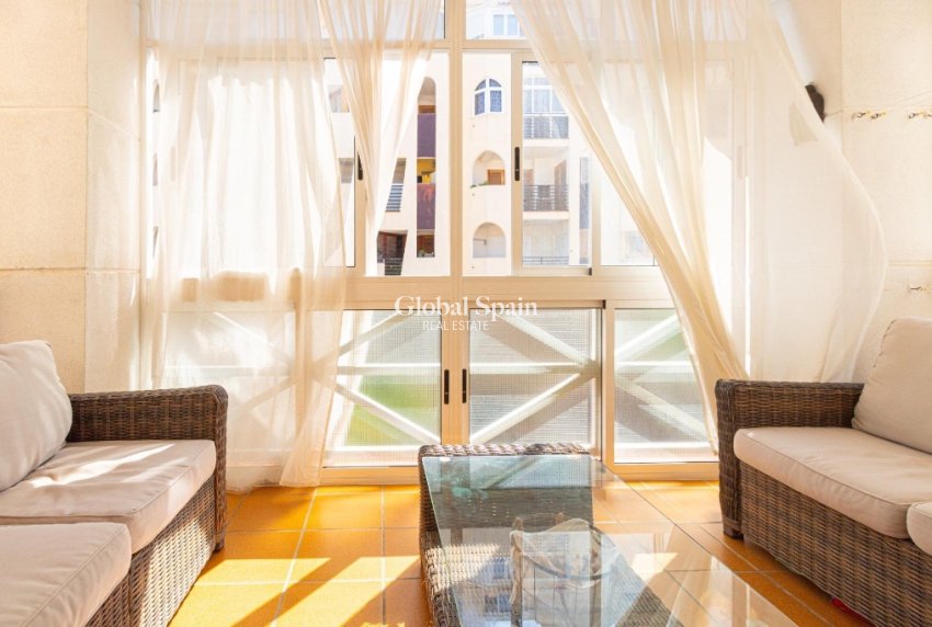 Resale - Apartment -
La Veleta