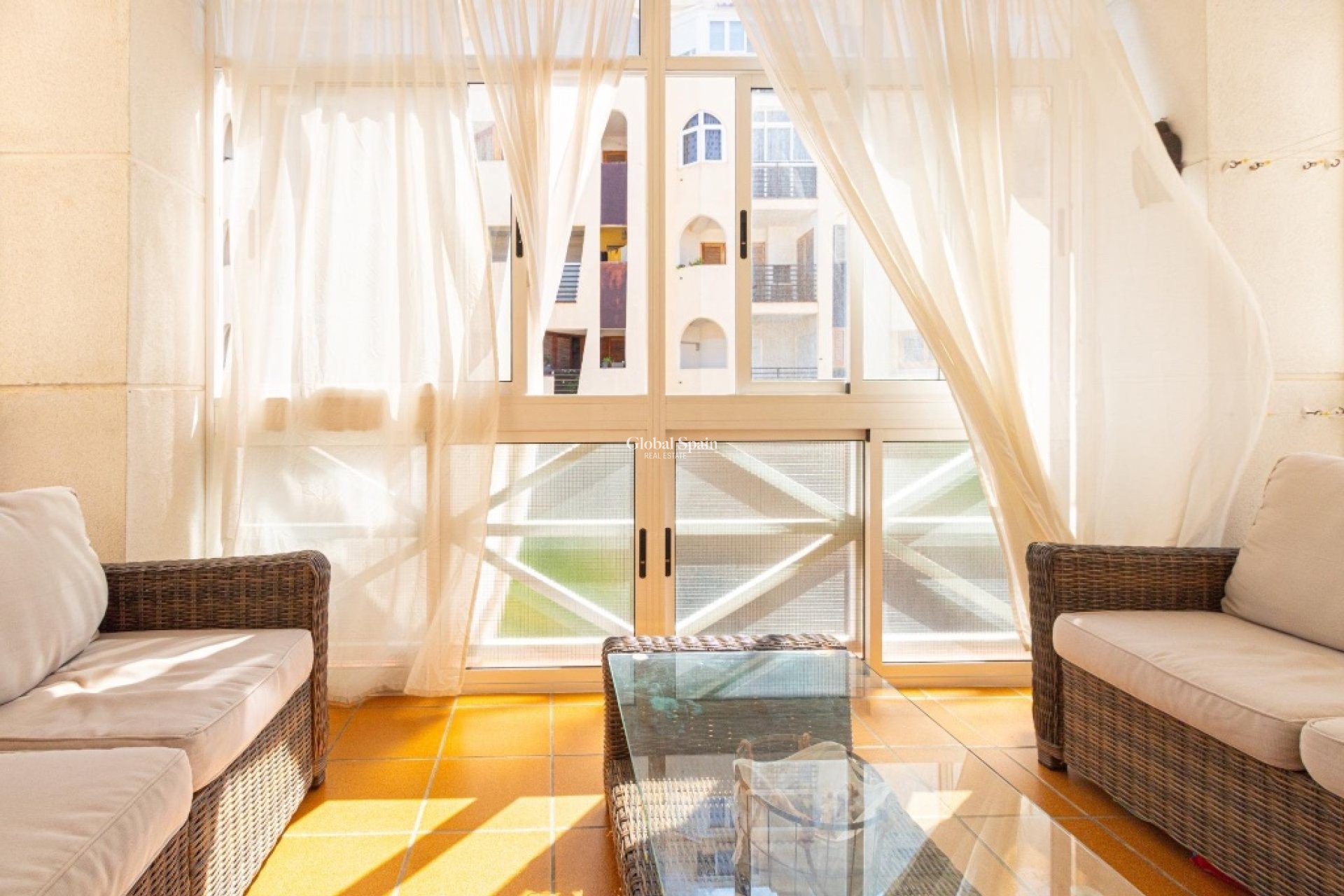 Resale - Apartment -
La Veleta