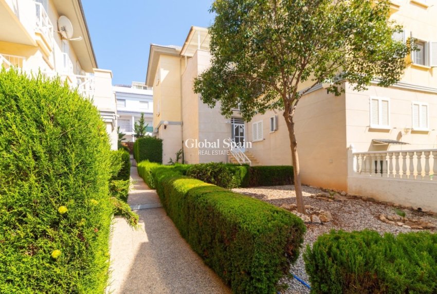 Resale - Apartment -
La Veleta